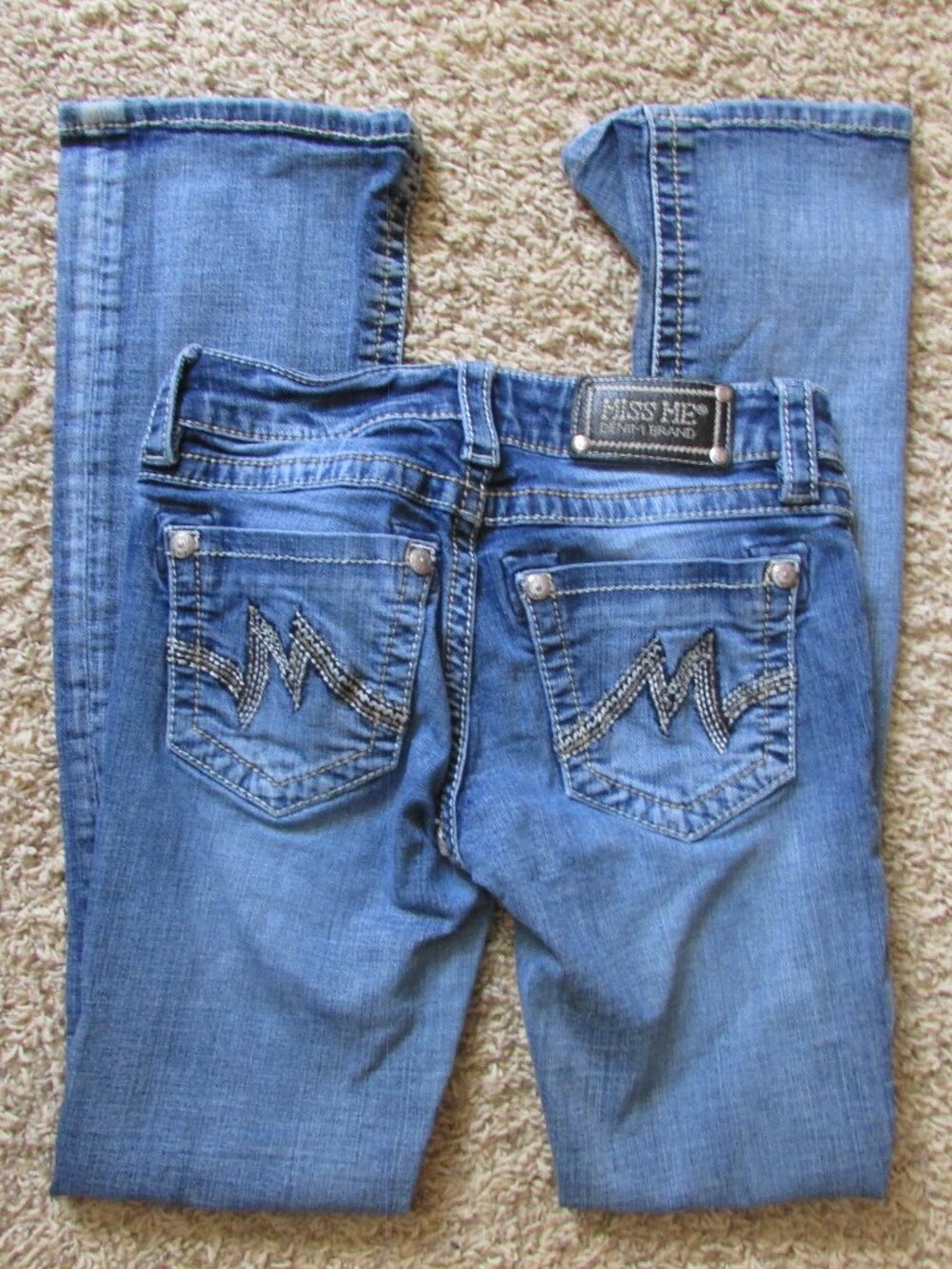 Miss Me Jeans 25 Boot JD11038V Low Rise Torn Knee Distressed